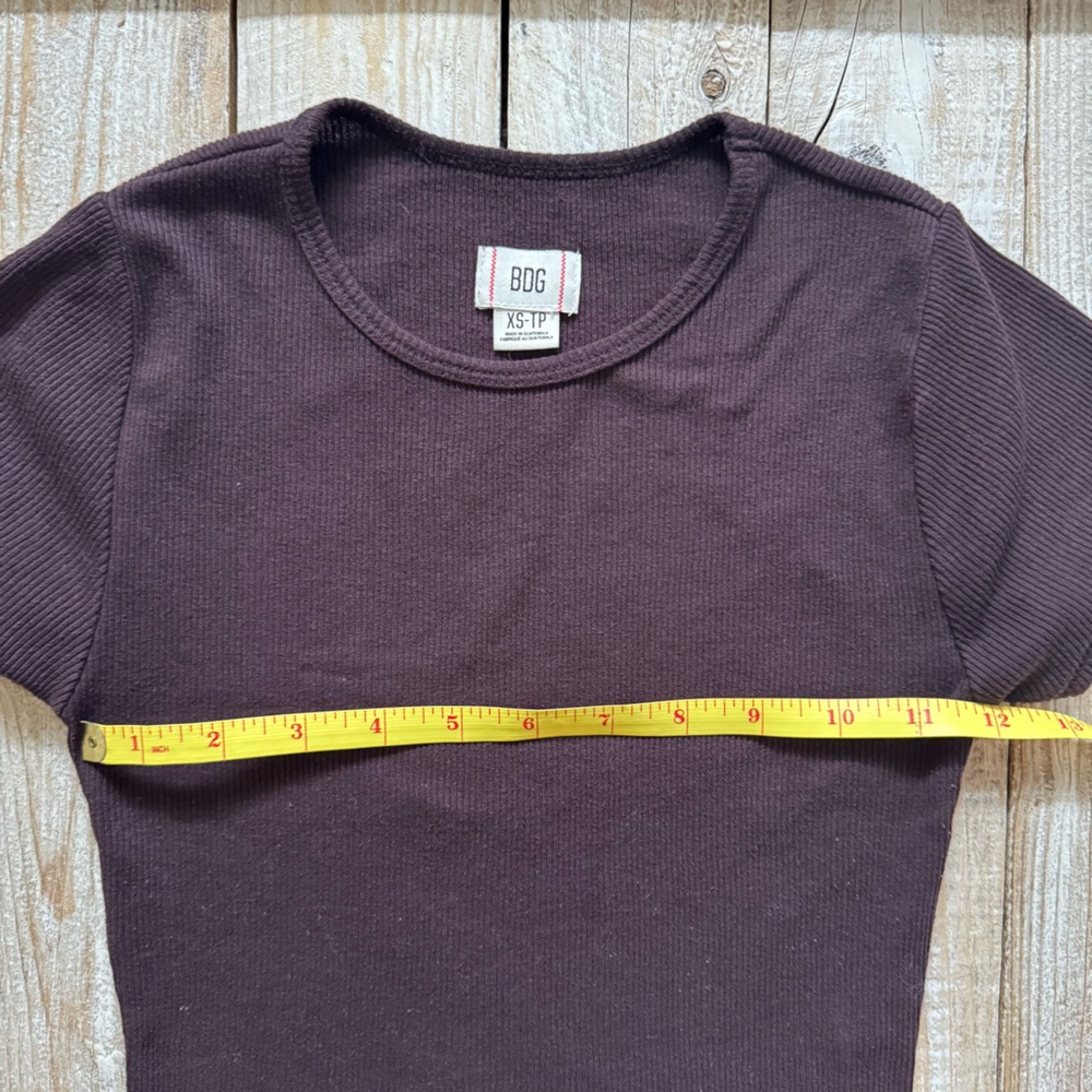 FREE W/ ITEM EQUAL/MORE VALUE BDG Ribbed Plum Baby Tee - Picture 3 of 3